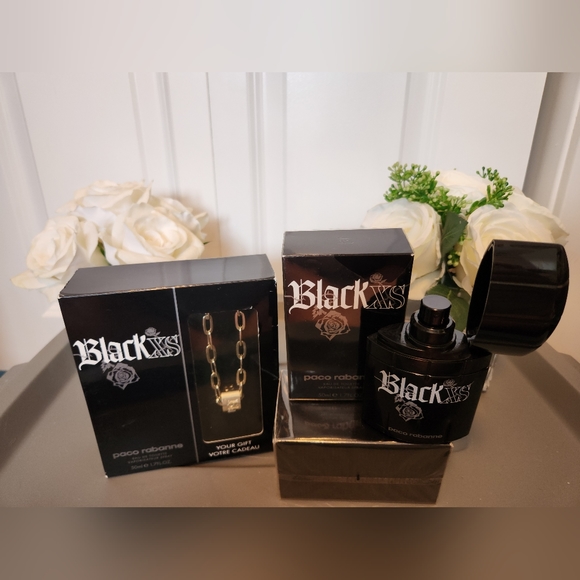 Black XS EDT for Men by Paco Rabanne with Bonus Silvertone Chain & Pendant/Ring - Picture 3 of 16